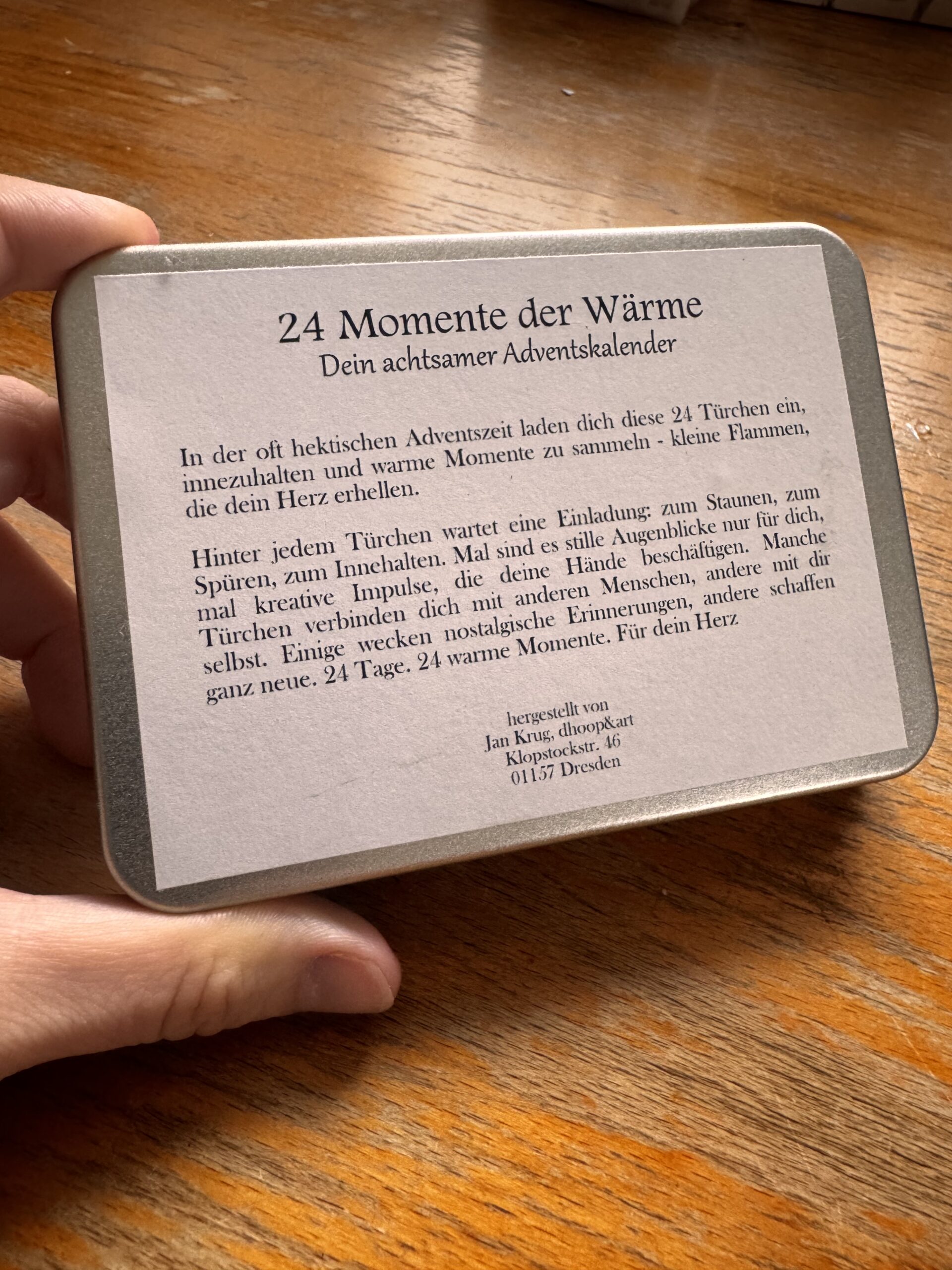 dhoop&art Dresden - Warme Momente Achtsamkeits Adventskalender - Rückseite Verpackung