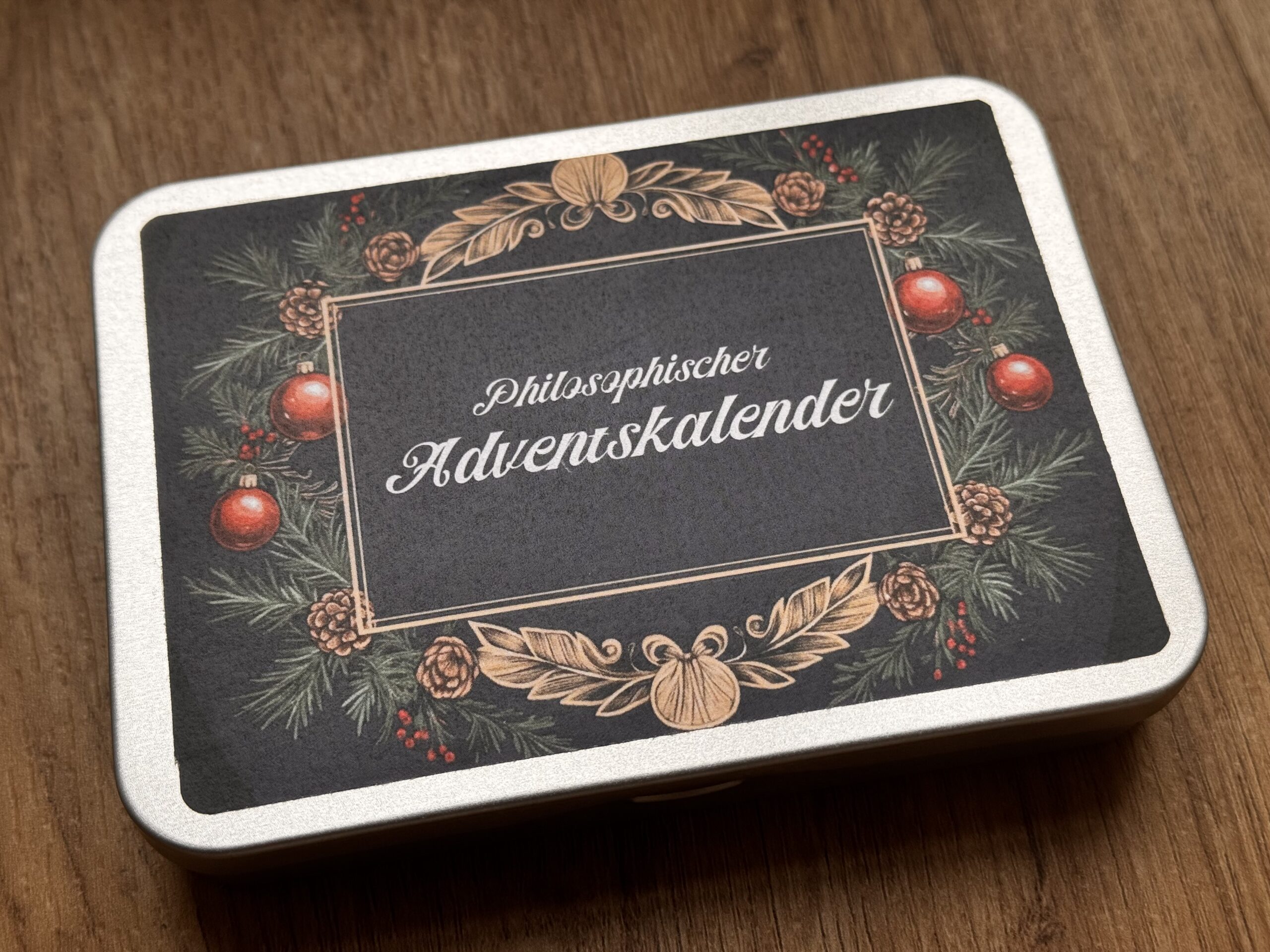 dhoop&art Dresden - Philosophischer Adventskalender 2025 - Vorderansicht Verpackung 2